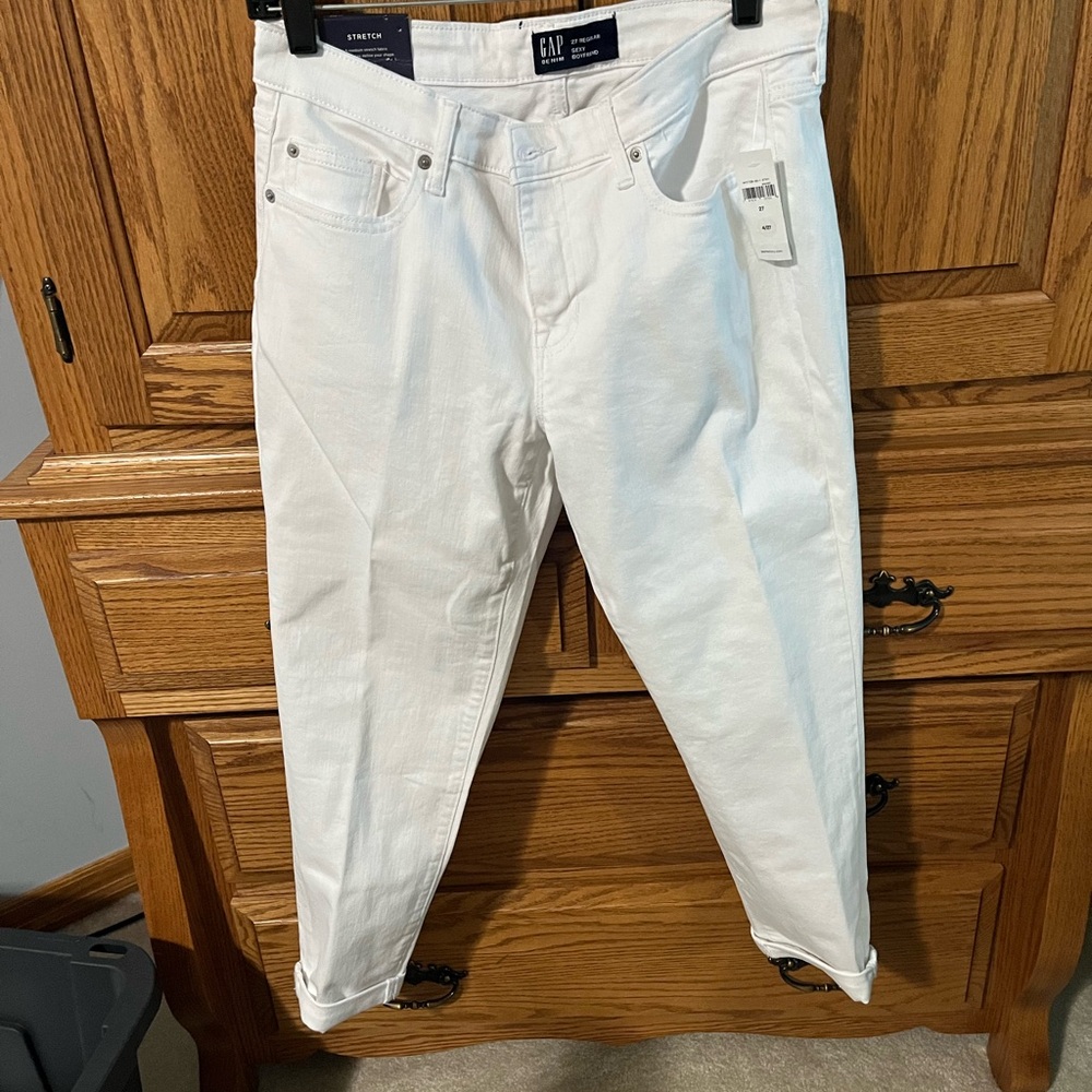 Brand New Gap Factory Cropped jeans 27